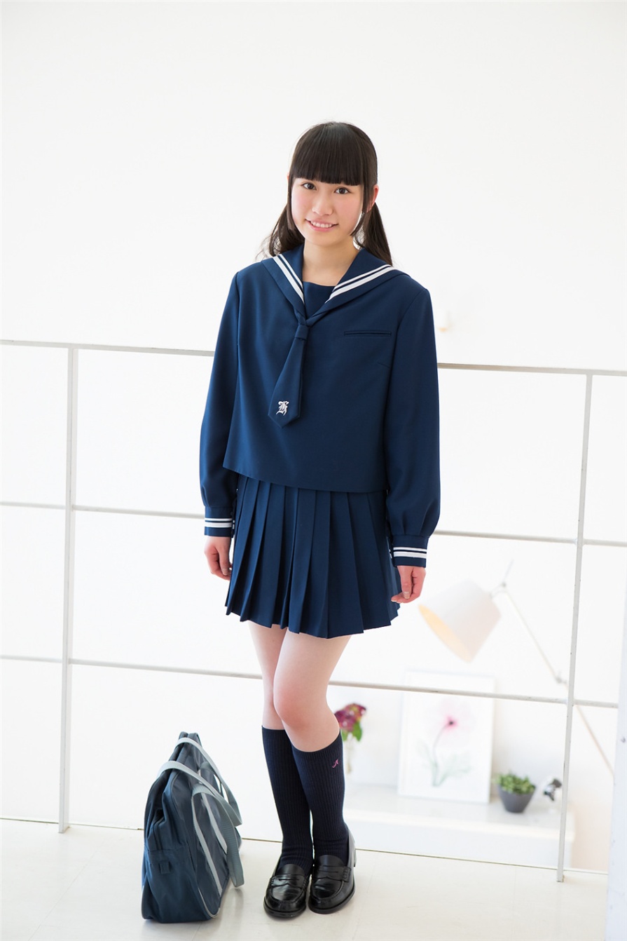日本女学生葉月彩菜室内JK制服写真图片(第6页)