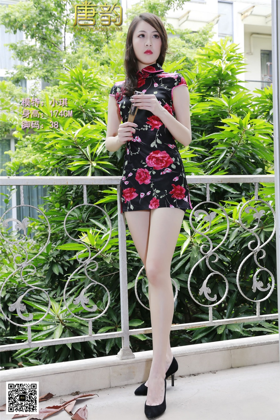 高跟鞋美女小琪室内白皙美腿写真图片(第16页)