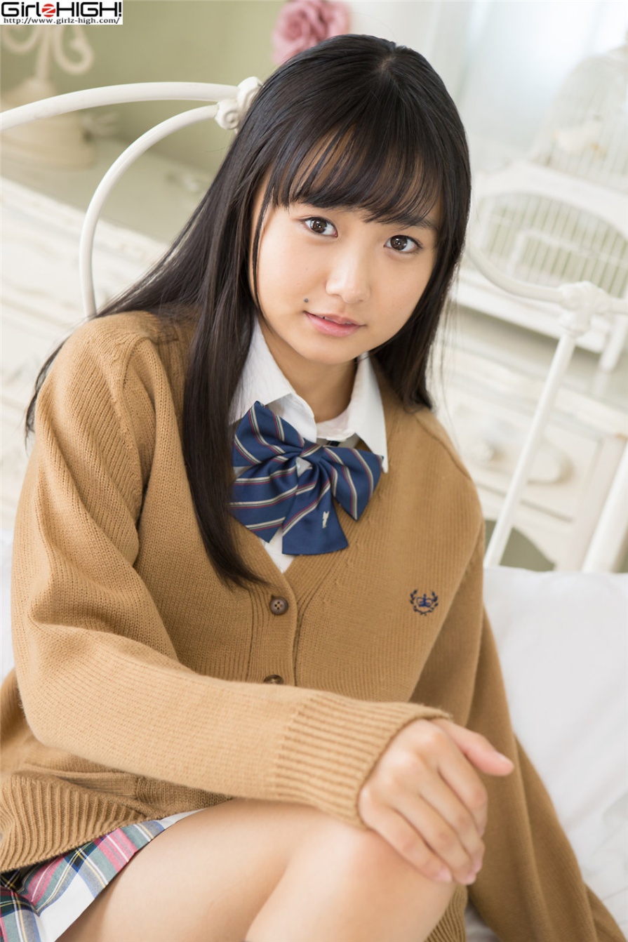 日本学生妹西野花恋床上大胆人体艺术写着图片(第51页)