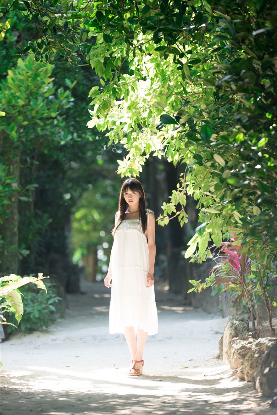 日本美女牧野真莉愛户外比基尼写真照片(第71页)