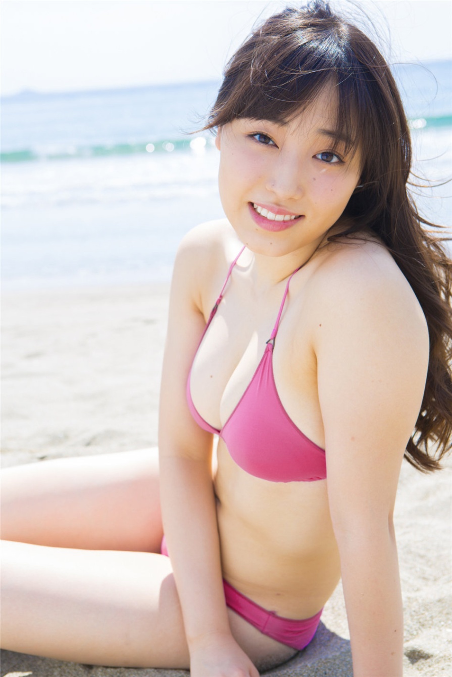日本美女譜久村聖海边比基尼白皙肌肤诱惑写真(第18页)