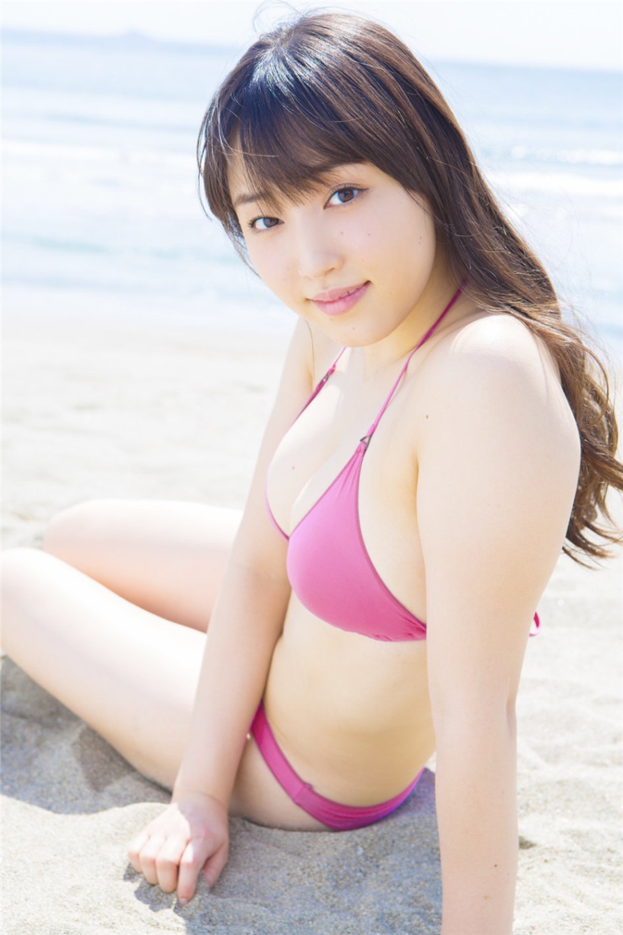日本美女譜久村聖海边比基尼白皙肌肤诱惑写真(第40页)