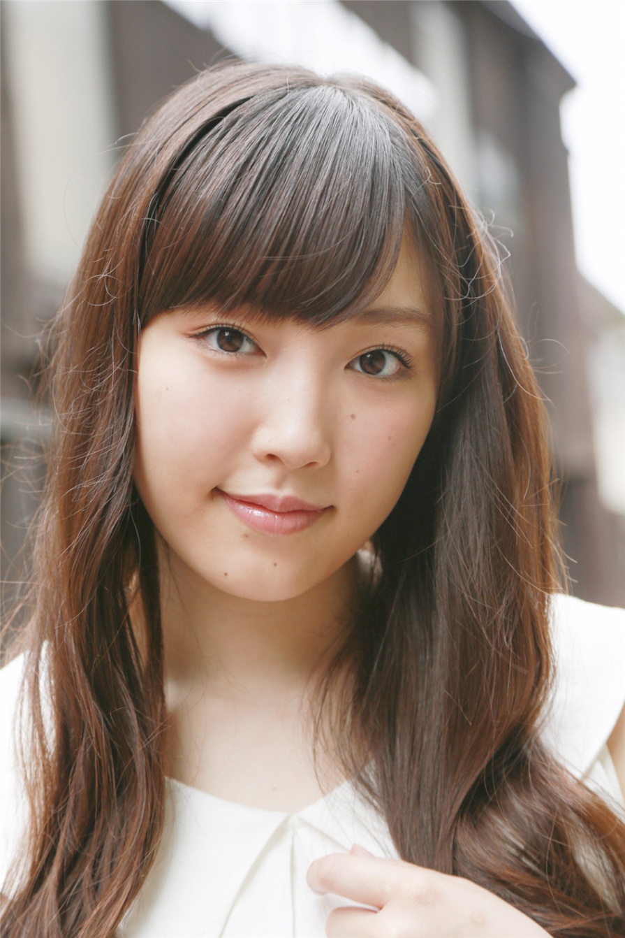 日本美女譜久村聖海边比基尼白皙肌肤诱惑写真(第44页)
