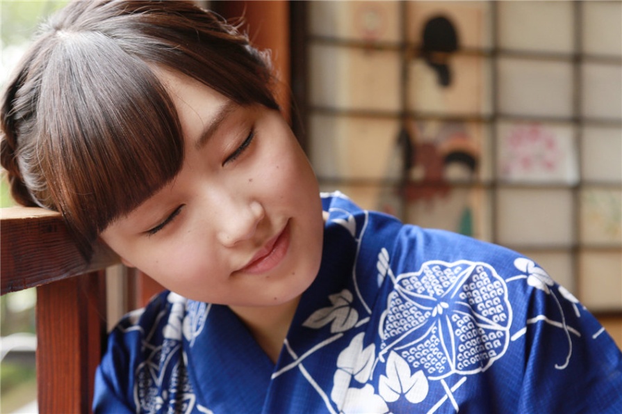 日本美女譜久村聖海边比基尼白皙肌肤诱惑写真(第71页)