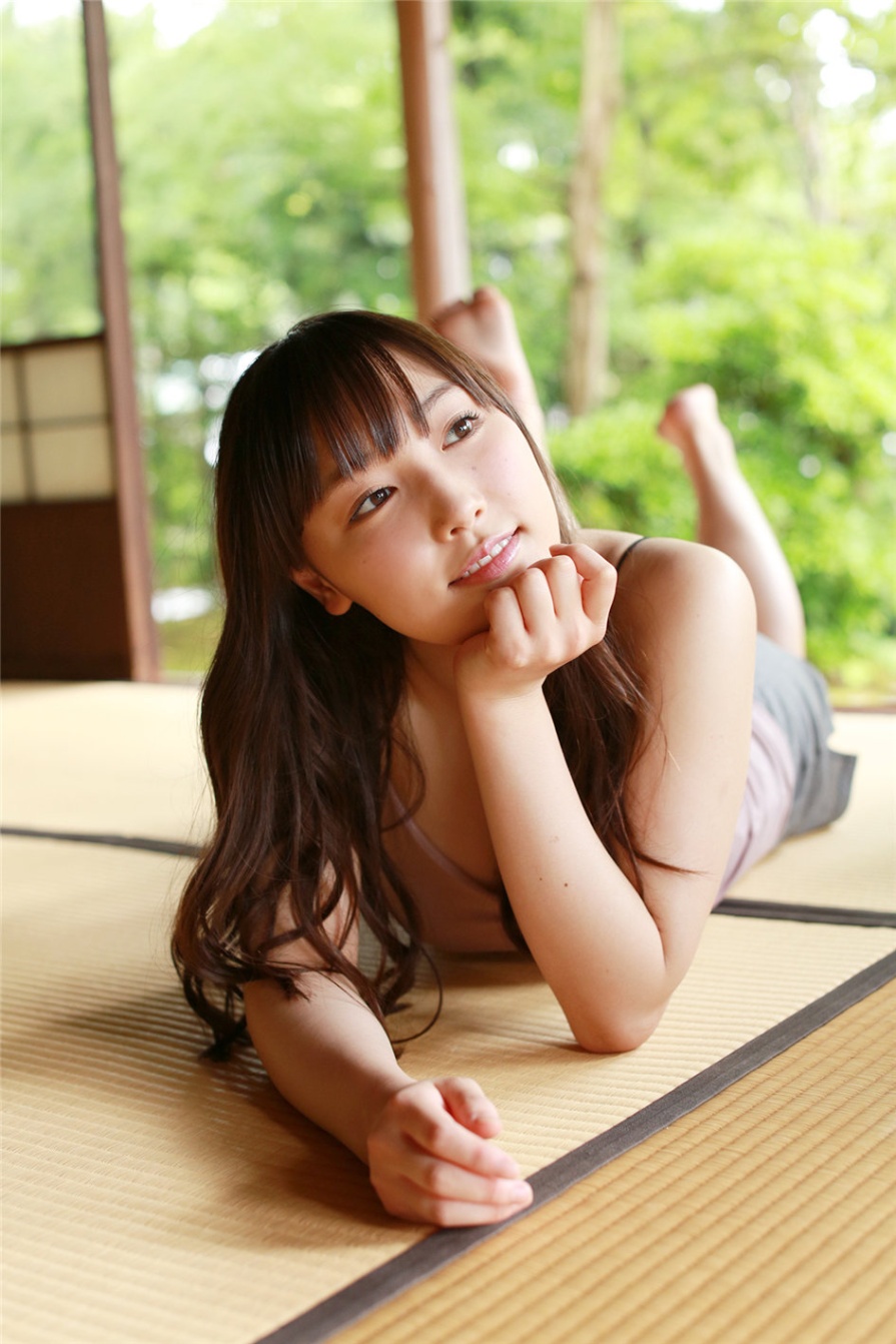 日本美女譜久村聖海边比基尼白皙肌肤诱惑写真(第74页)