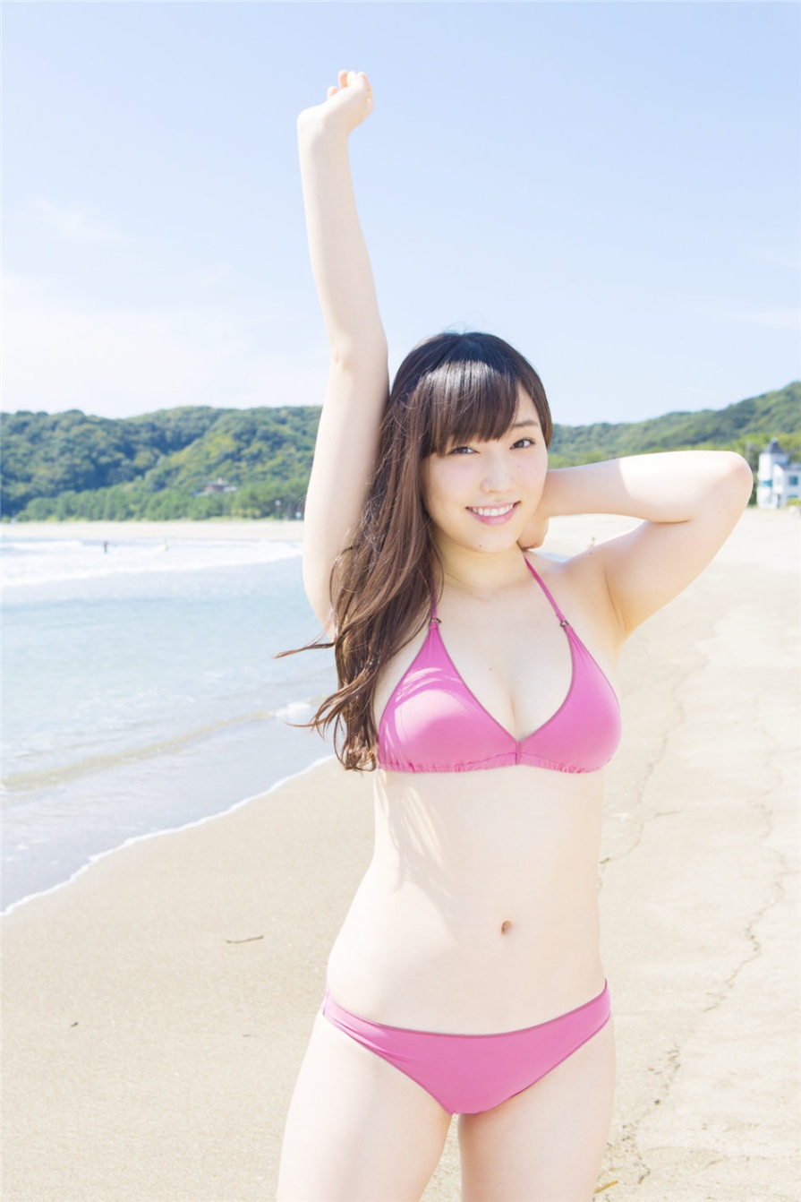 日本美女譜久村聖海边比基尼白皙肌肤诱惑写真(第82页)