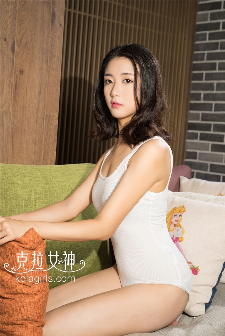 清纯美女宁宁室内白色死库水泳装写真照片(第11页)