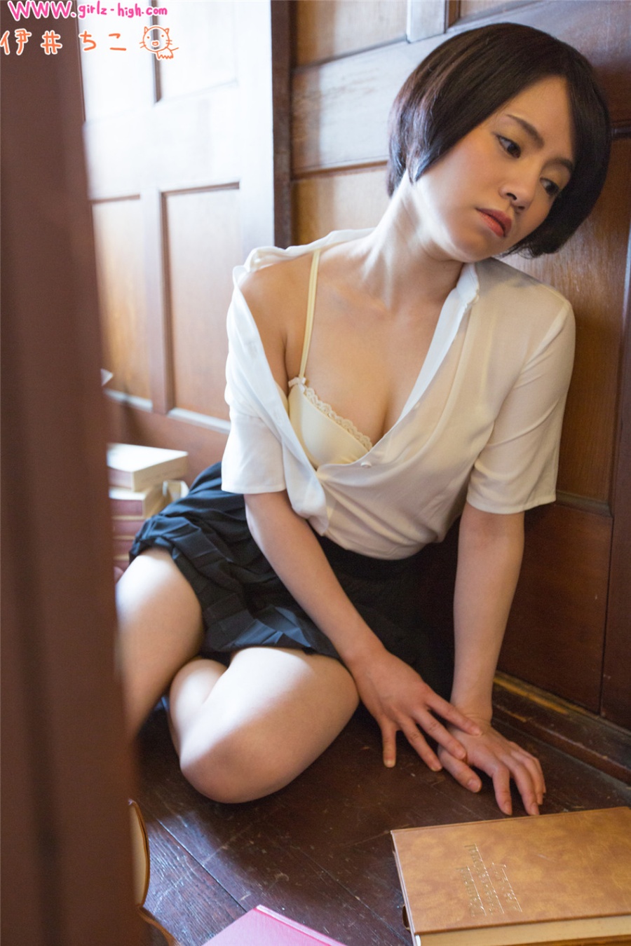 日本美女图书馆性感内衣写真(第8页)