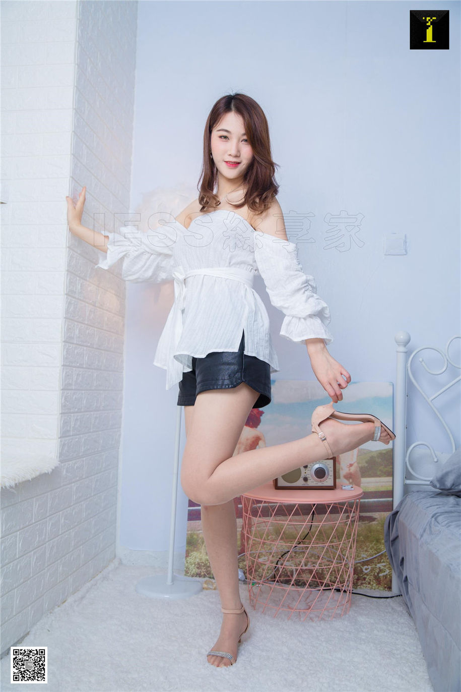 气质美女梓琪室内白皙美腿私房照(第13页)
