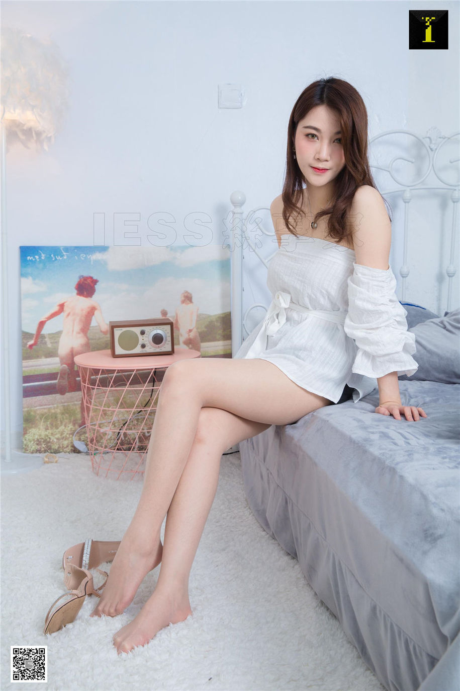 气质美女梓琪室内白皙美腿私房照(第41页)