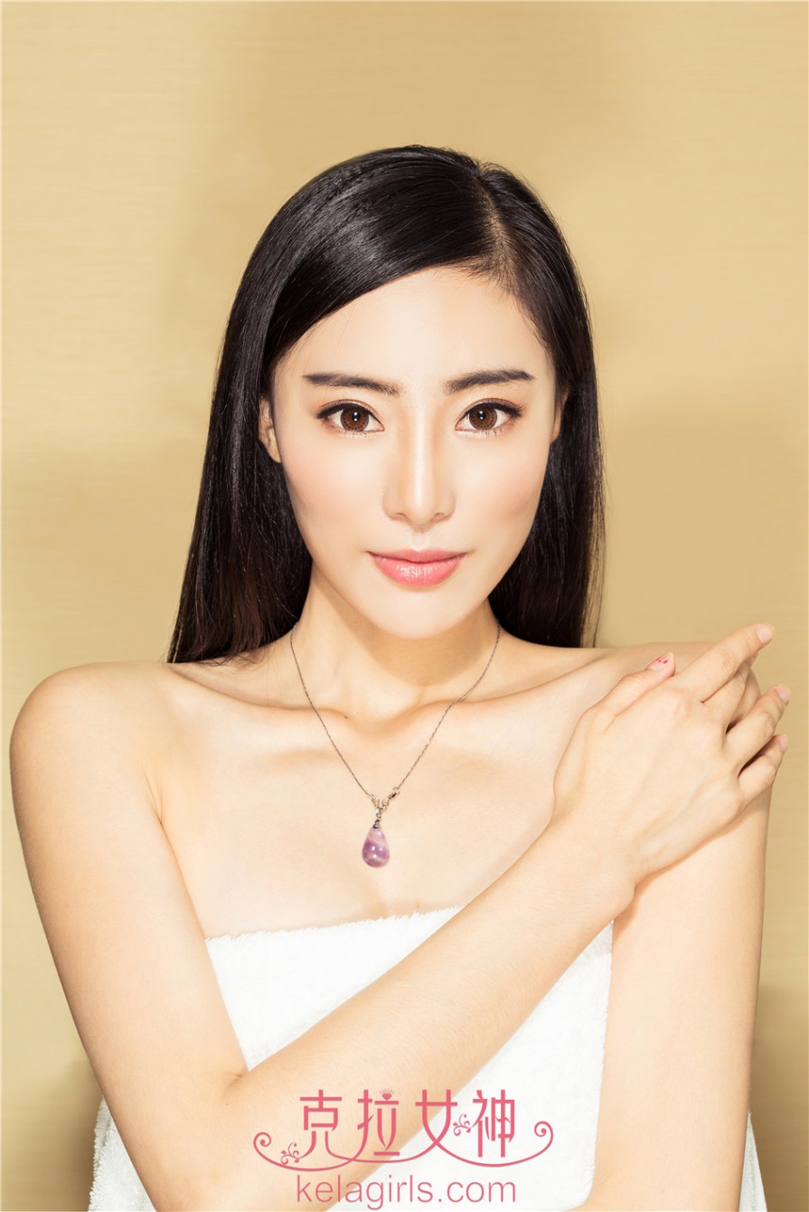 神似柏芝的气质美女颖儿美胸私房写真图片(第12页)