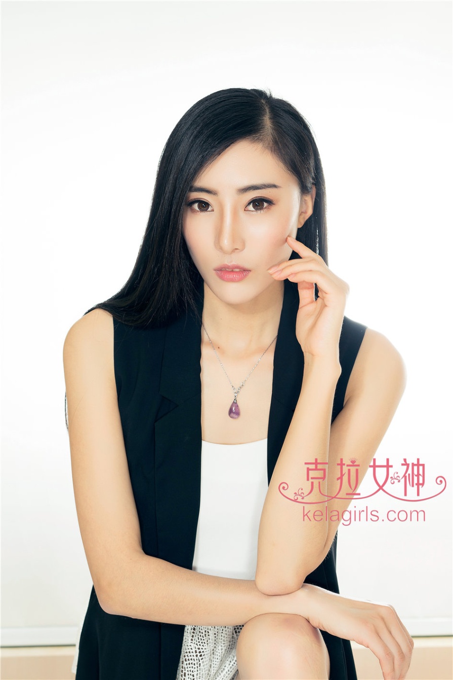 神似柏芝的气质美女颖儿美胸私房写真图片(第18页)