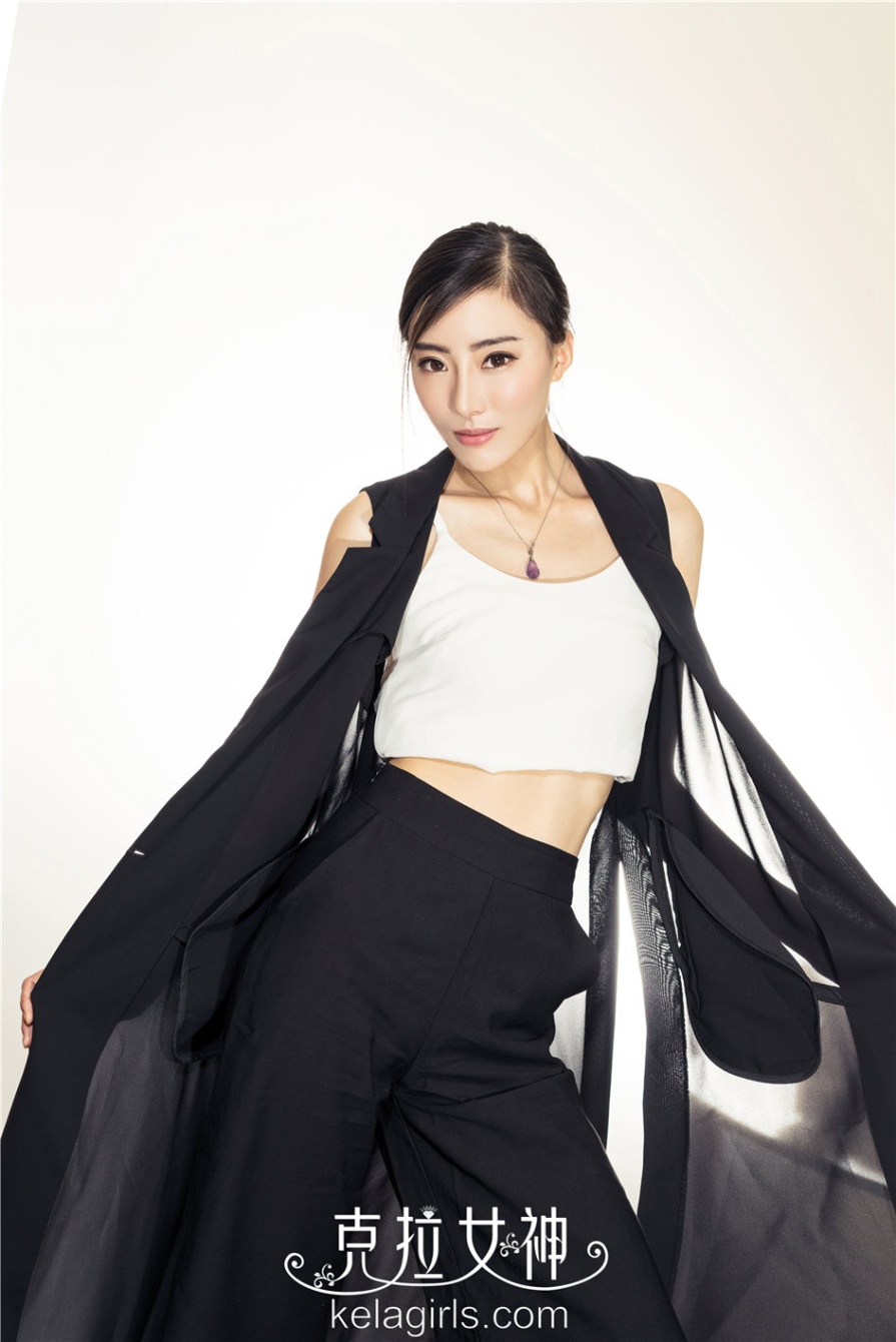 神似柏芝的气质美女颖儿美胸私房写真图片(第21页)