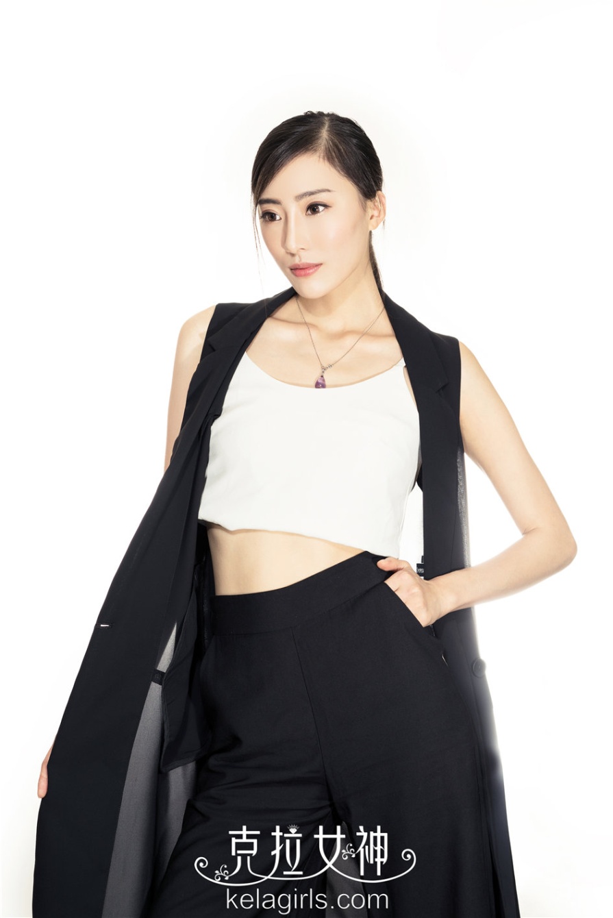 神似柏芝的气质美女颖儿美胸私房写真图片(第22页)