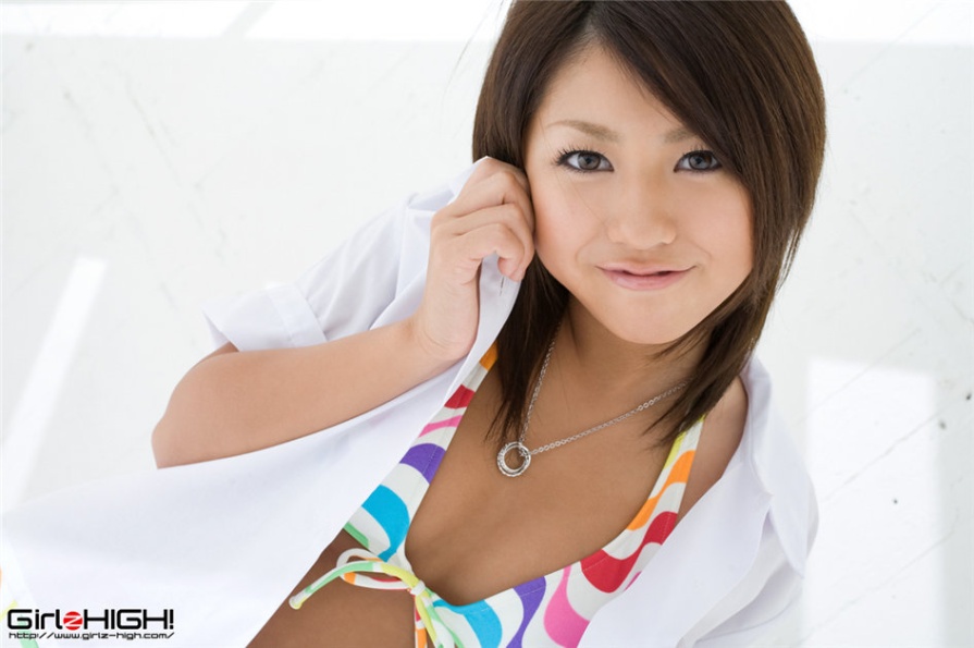 日本美女古賀成美比基尼私房写真(第25页)