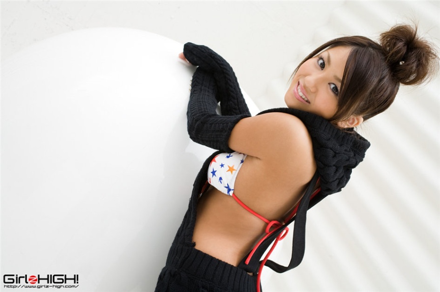日本美女古賀成美比基尼私房写真(第79页)