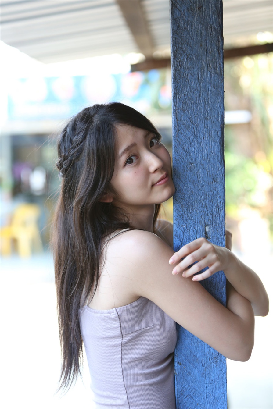 清纯美女鈴木愛理性感比基尼写真图片(第18页)