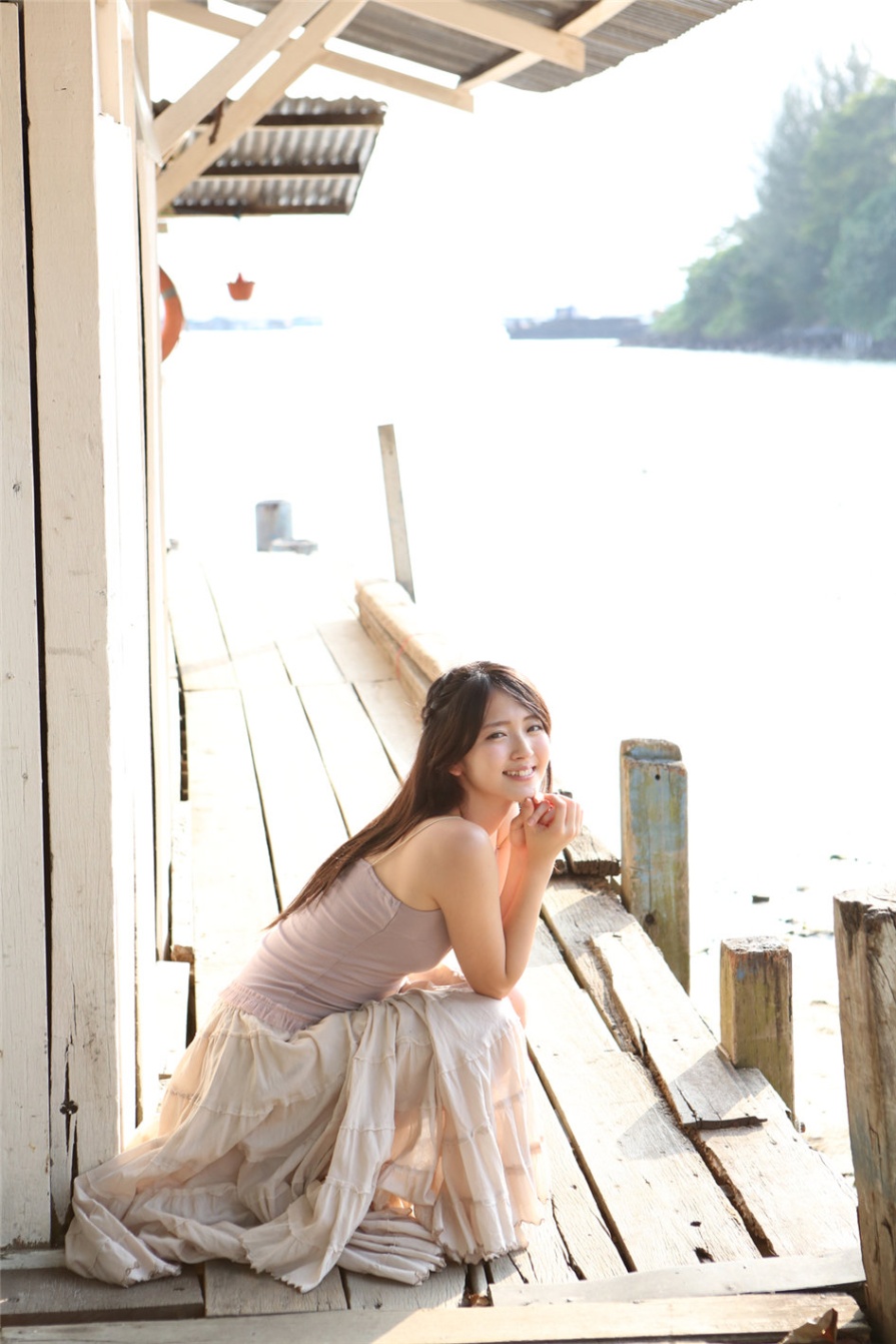 清纯美女鈴木愛理性感比基尼写真图片(第25页)