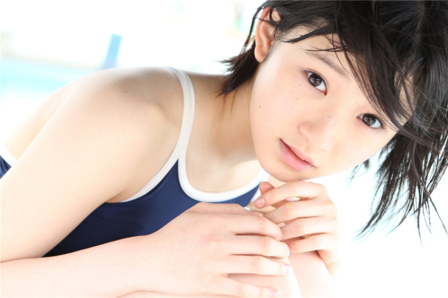 日本学生妹宮本佳林校园写真图片(第24页)