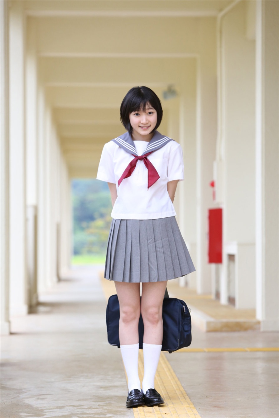 日本学生妹宮本佳林校园写真图片(第25页)