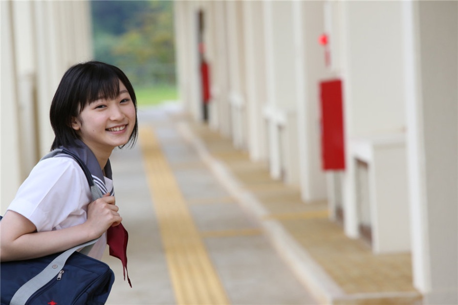 日本学生妹宮本佳林校园写真图片(第40页)