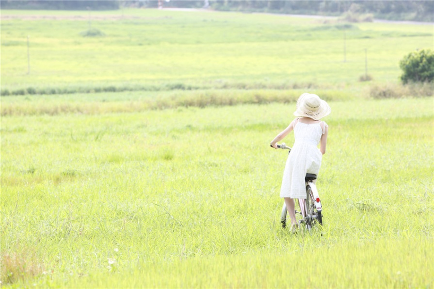 日本学生妹宮本佳林校园写真图片(第98页)