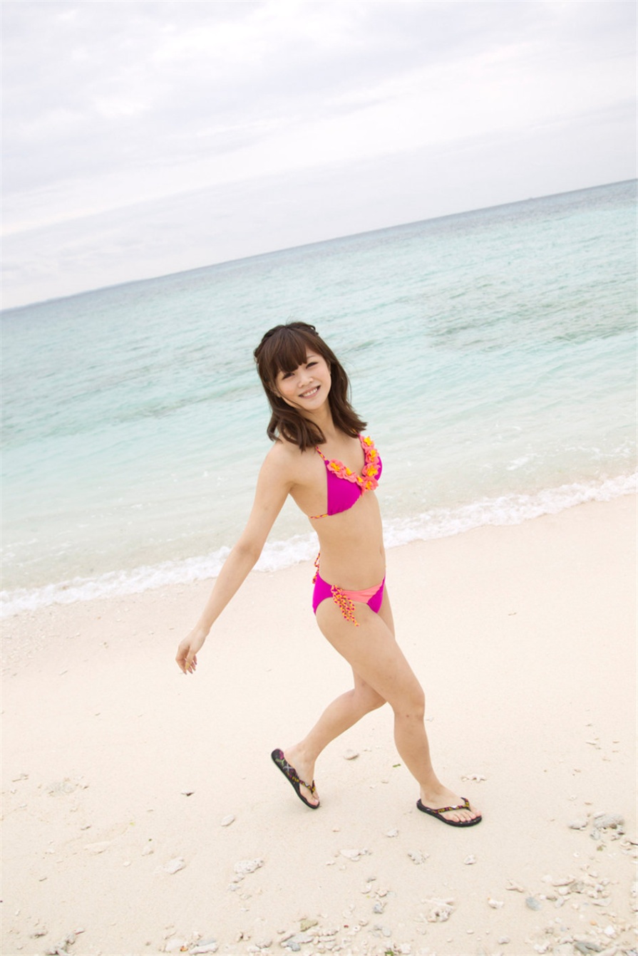 日本美女新垣里沙户外比基尼写真图片(第24页)