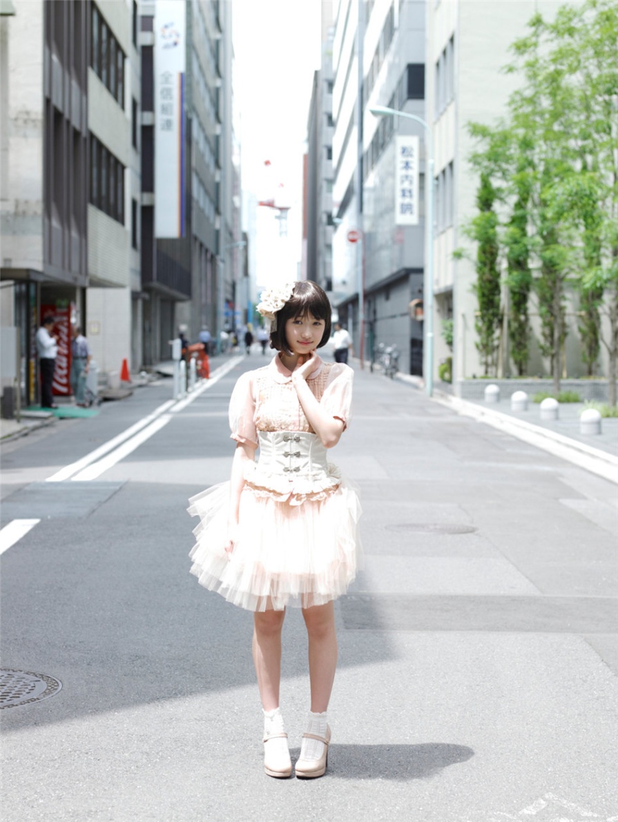 可爱美女工藤遥性感生活照写真图片(第32页)