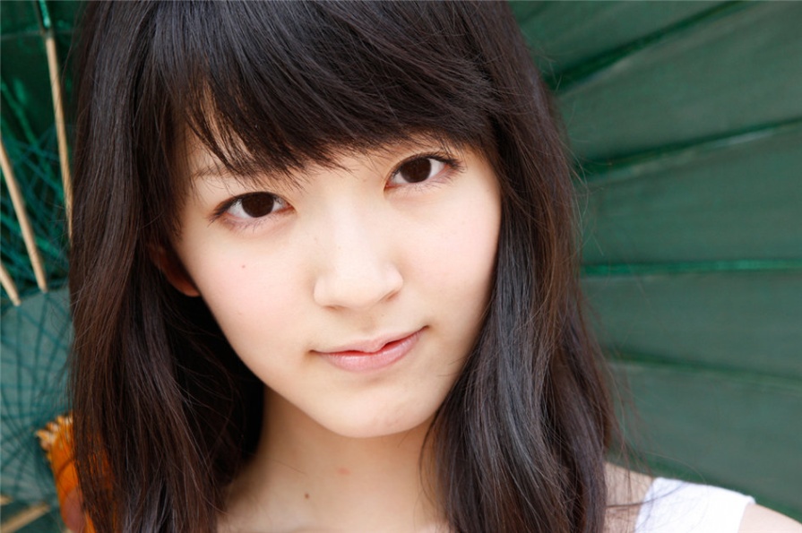 日本清纯美女鈴木愛理性感比基尼户外写真照片(第34页)