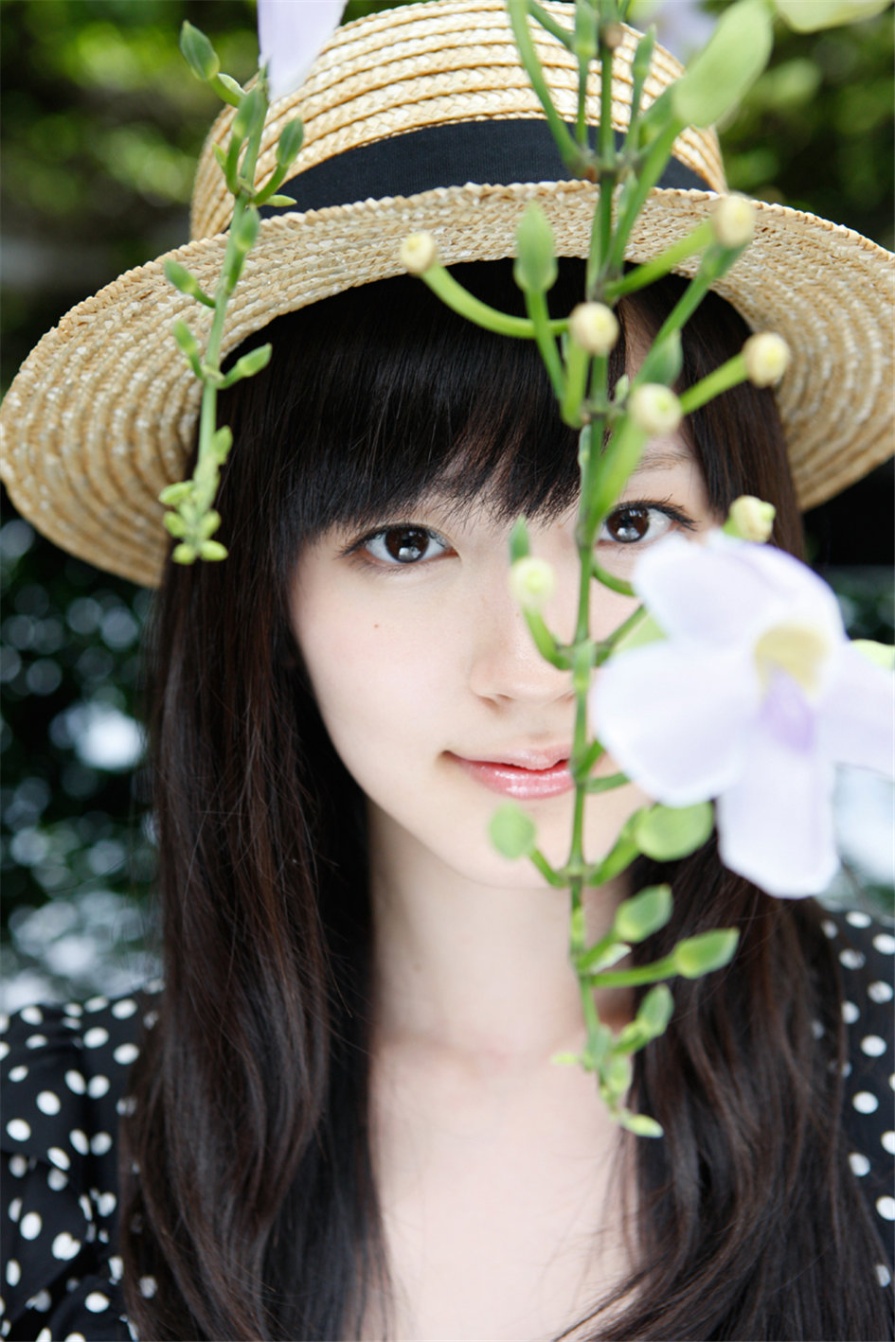 日本清纯美女鈴木愛理性感比基尼户外写真照片(第76页)