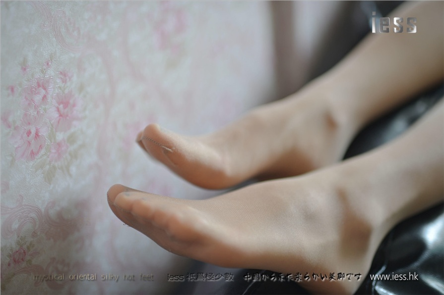 气质美女小C性感美腿私房写真图片(第36页)