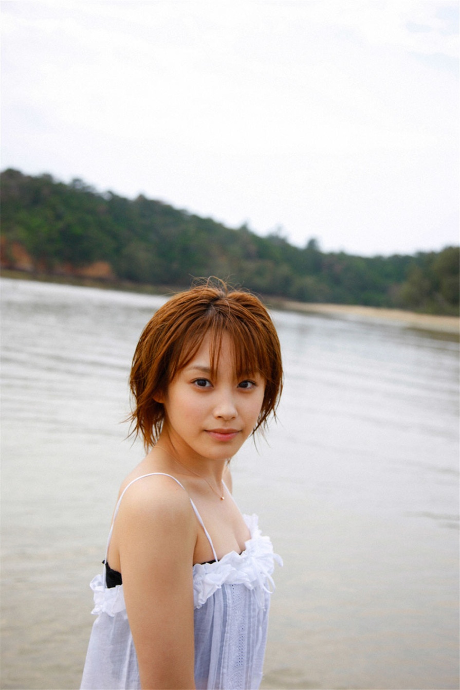 日本美女高橋愛海边性感比基尼写真图片(第73页)