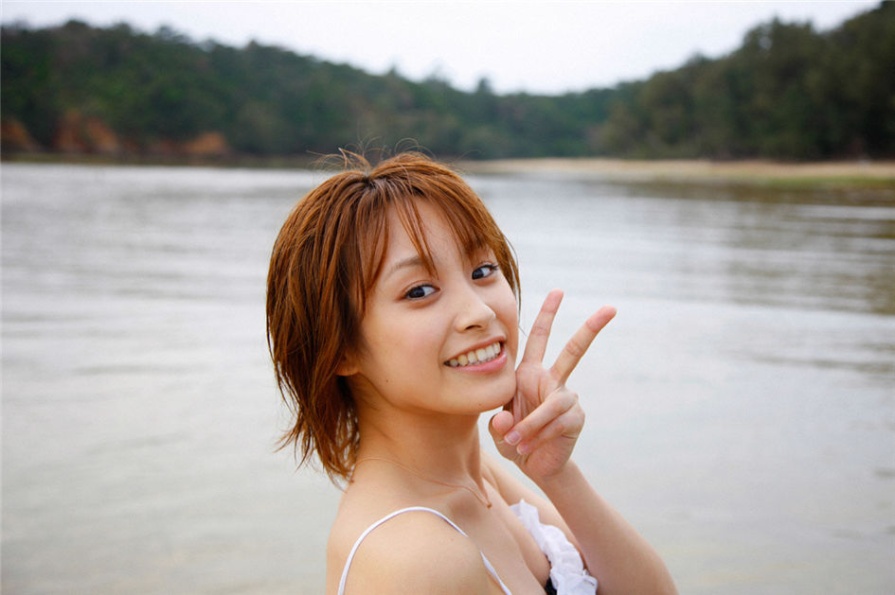 日本美女高橋愛海边性感比基尼写真图片(第77页)