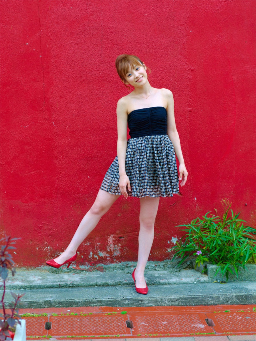 日本美女高橋愛海边性感比基尼写真图片(第86页)