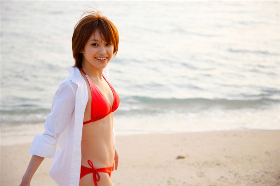 日本美女高橋愛海边性感比基尼写真图片(第93页)