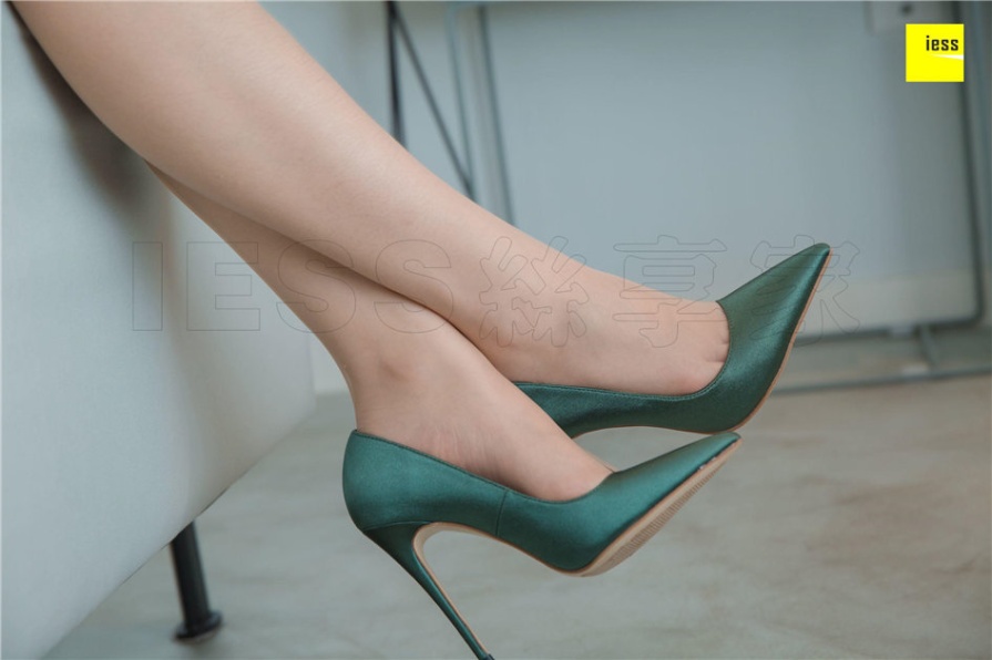 极品美女云芝性感美腿私房写真图片(第47页)