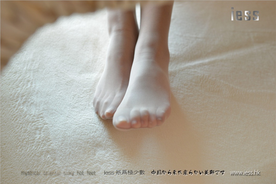 极品美腿模特室内性感白皙玉足写真图片(第25页)
