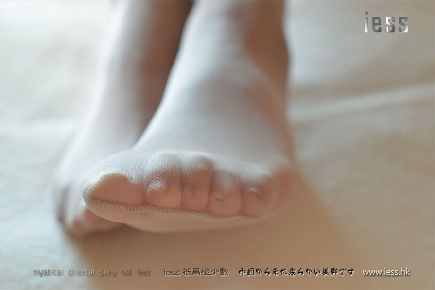 极品美腿模特室内性感白皙玉足写真图片(第26页)