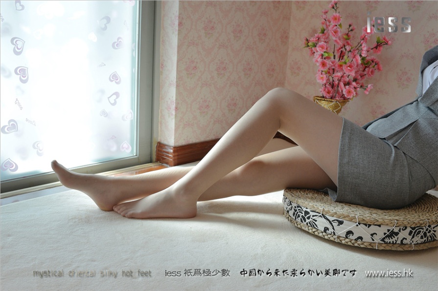极品美腿模特室内性感白皙玉足写真图片(第74页)