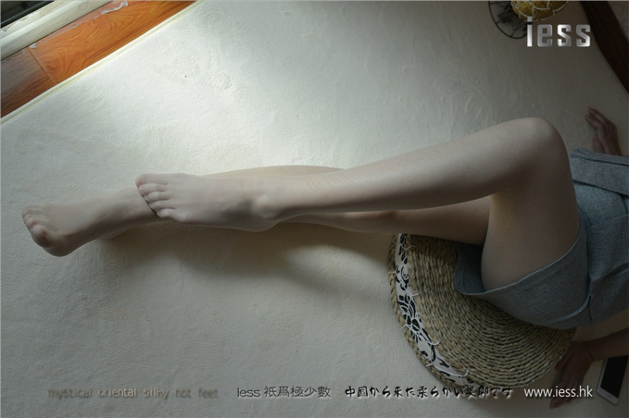 极品美腿模特室内性感白皙玉足写真图片(第77页)