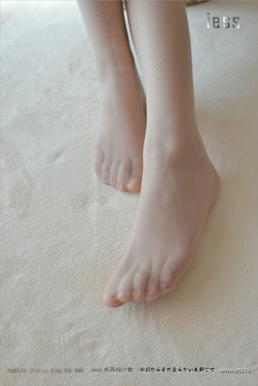 极品美腿模特室内性感白皙玉足写真图片(第81页)