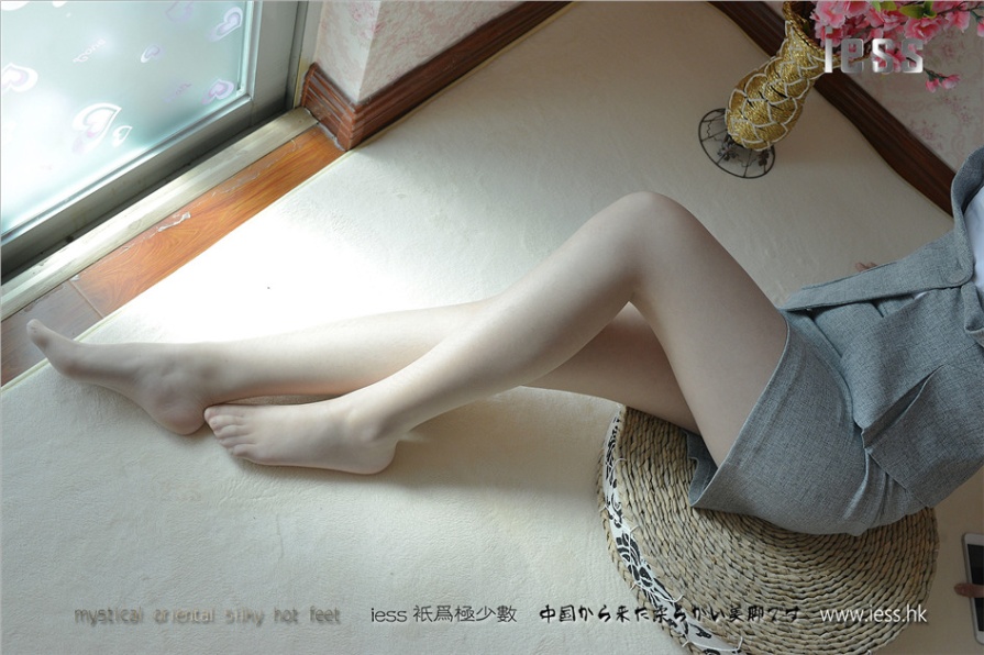 极品美腿模特室内性感白皙玉足写真图片(第87页)