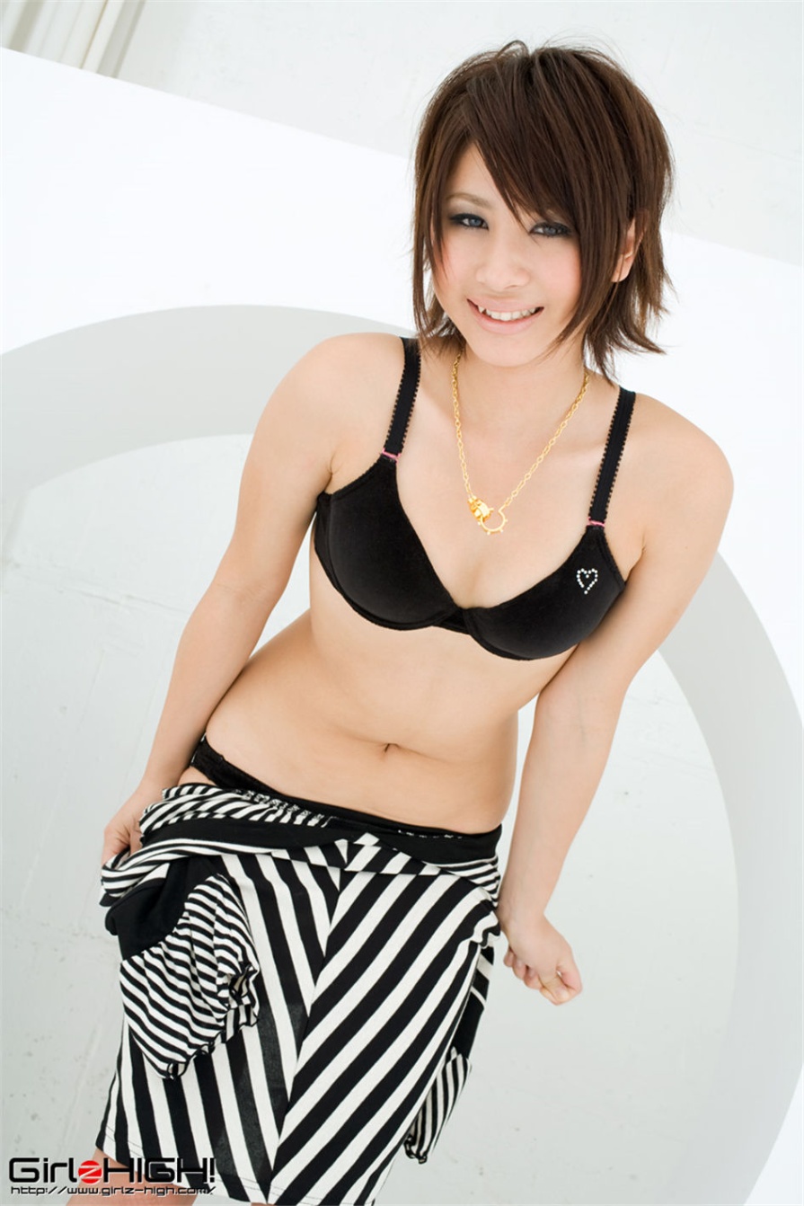 豹纹内衣美女間宮レイナ居家人体艺术写真图片(第119页)