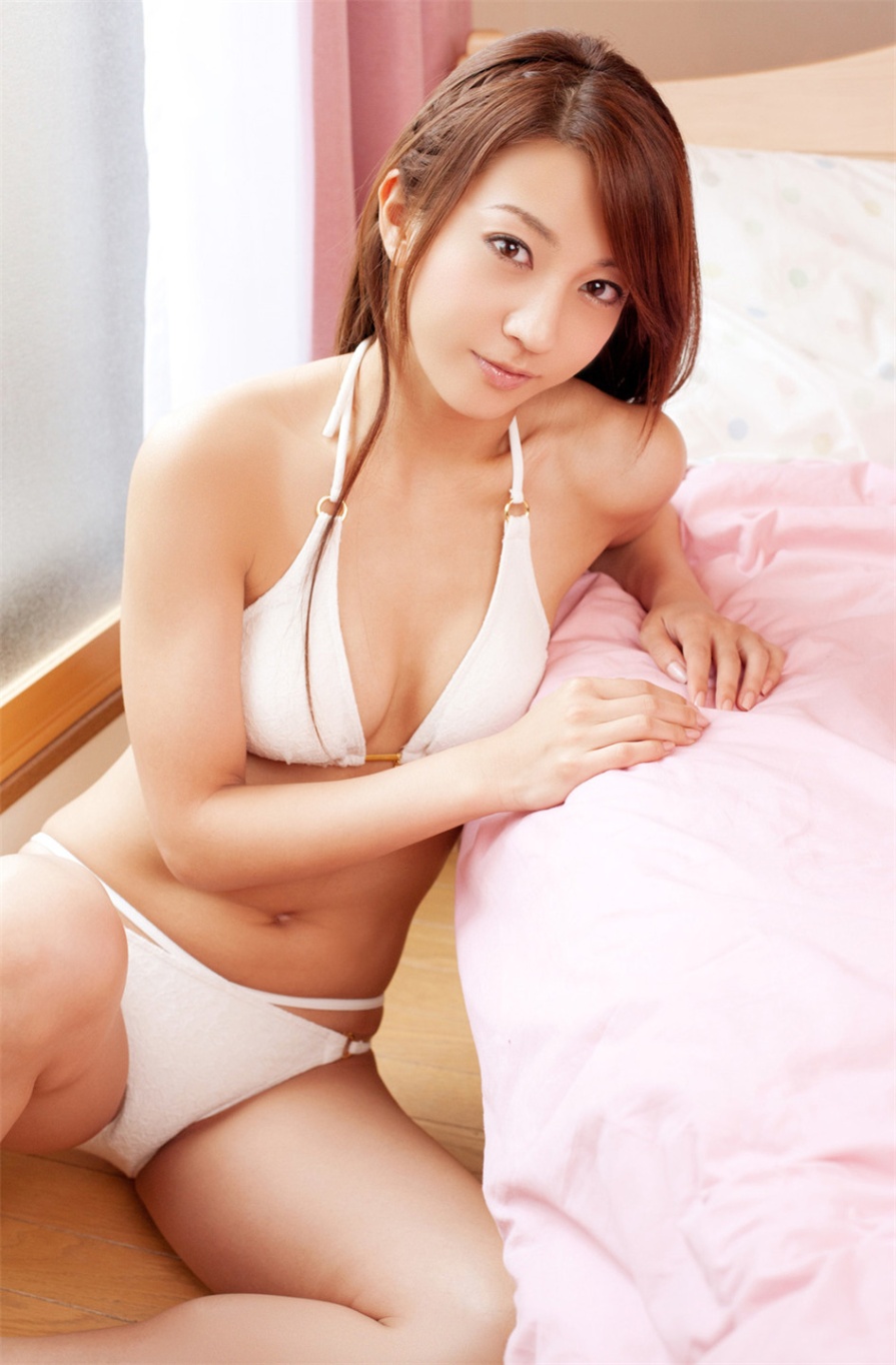 日本90后嫩模私房比基尼人体艺术写真(第35页)