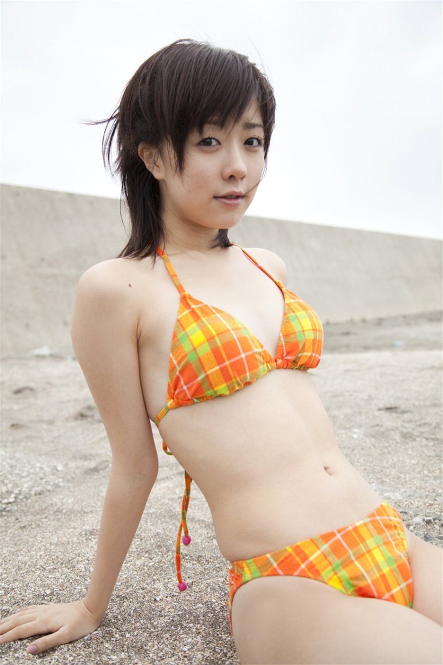 日本美女清水佐紀比基尼外景摄影照片(第65页)