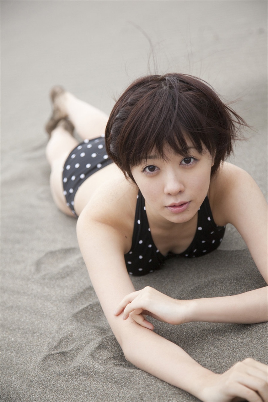 日本美女清水佐紀比基尼外景摄影照片(第77页)