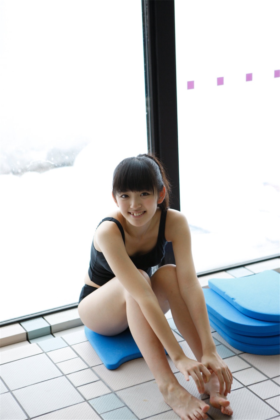 白皙肌肤日本女孩鈴木愛理泳装写真照片(第6页)