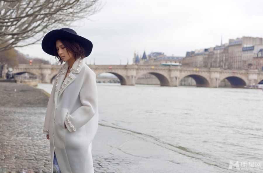 周笔畅时尚巴黎街拍戴帽子的图片(第5页)