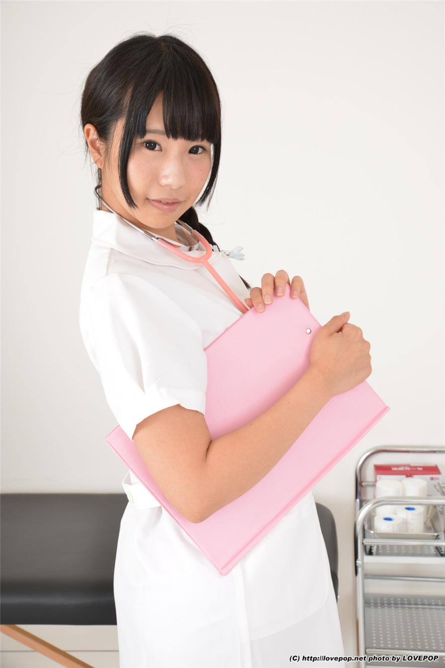 日本护士美女水嶋アリス室内检查身体大胆人体诱惑写真(第2页)