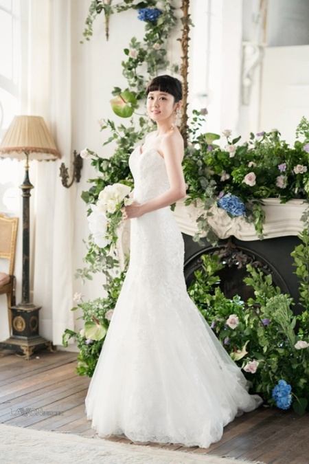 37岁张娜拉穿婚纱高贵华丽写真图片(第4页)